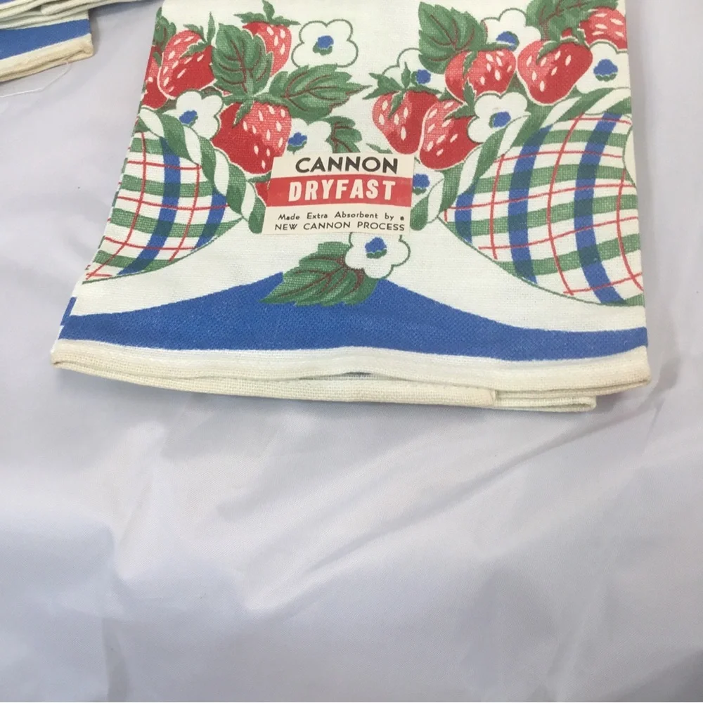 6 CANNON Part Linen Kitchen DISH TOWELS NEW USA Strawberries VTG NOS